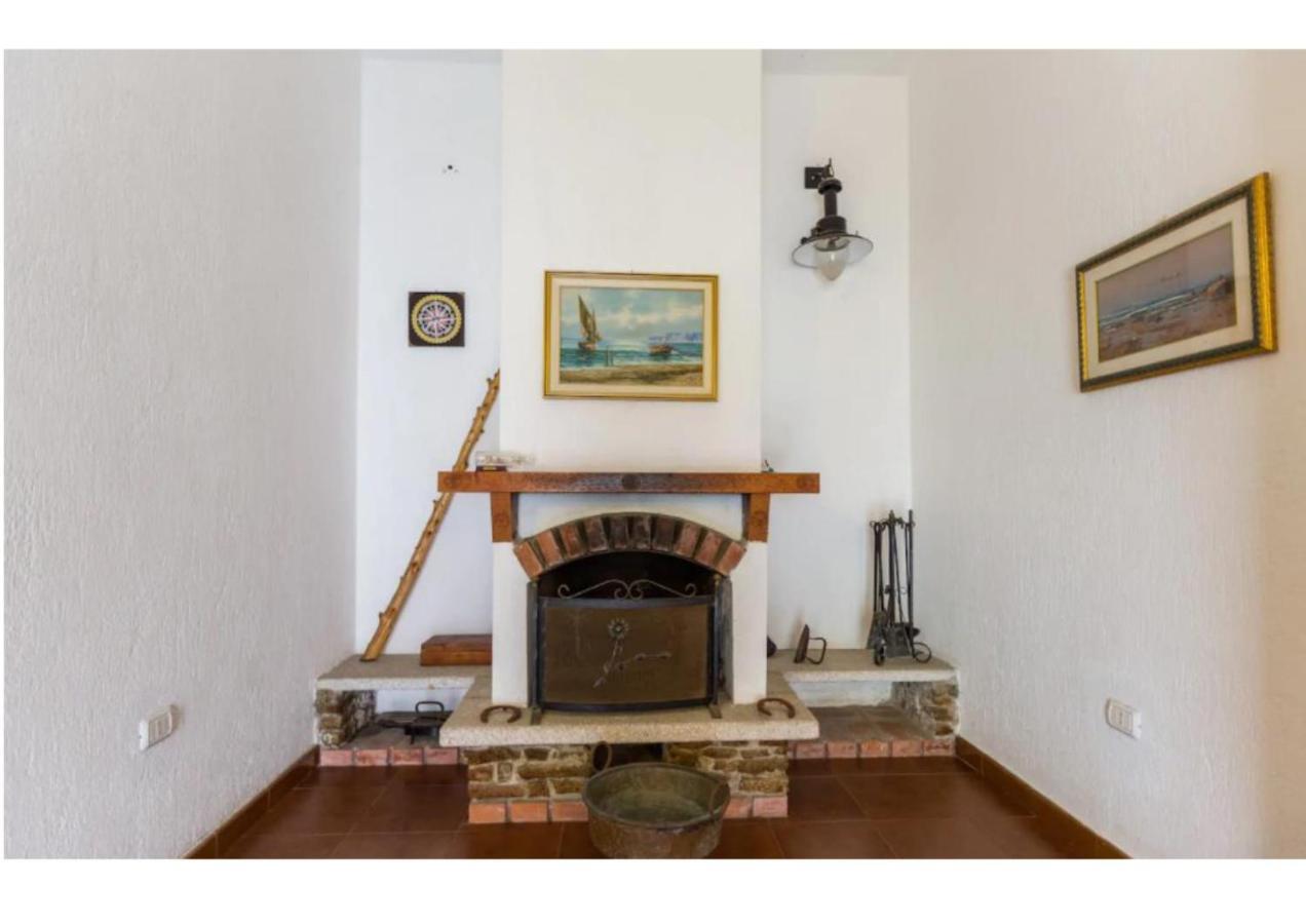 Casa Vacanze A Pochi Passi Dal Mare La Maddalena  Exteriér fotografie