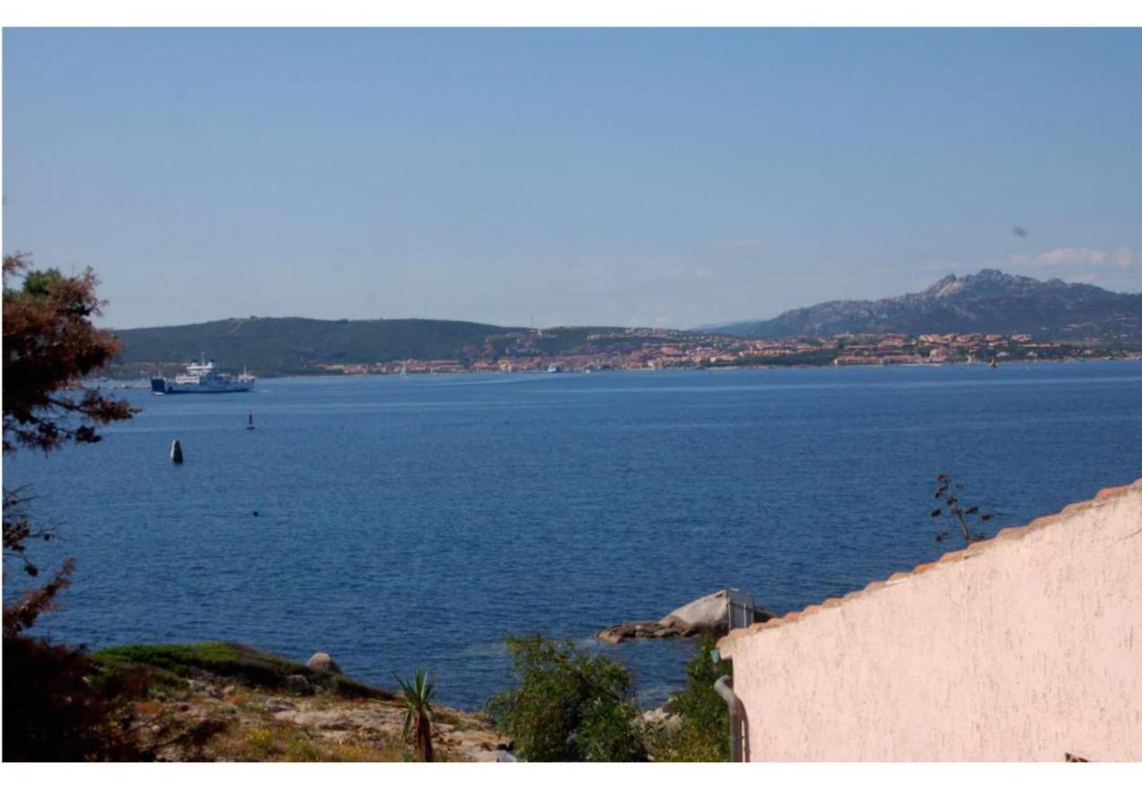Casa Vacanze A Pochi Passi Dal Mare La Maddalena  Exteriér fotografie