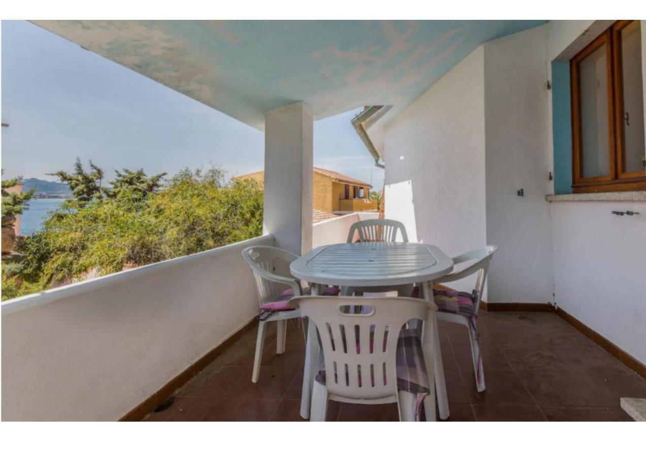 Casa Vacanze A Pochi Passi Dal Mare La Maddalena  Exteriér fotografie