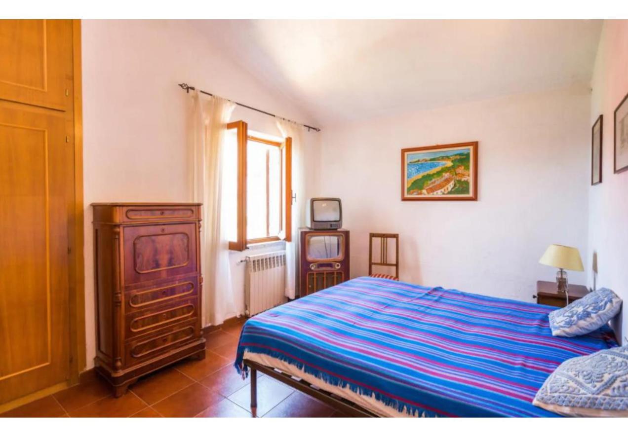 Casa Vacanze A Pochi Passi Dal Mare La Maddalena  Exteriér fotografie